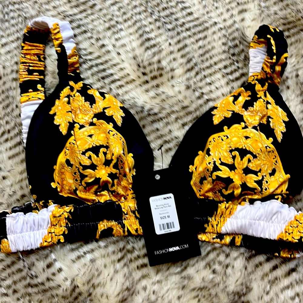 Fashion Nova top